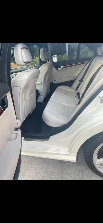 2011 Mercedes-Benz W204 C-Class - Image 2 of 4