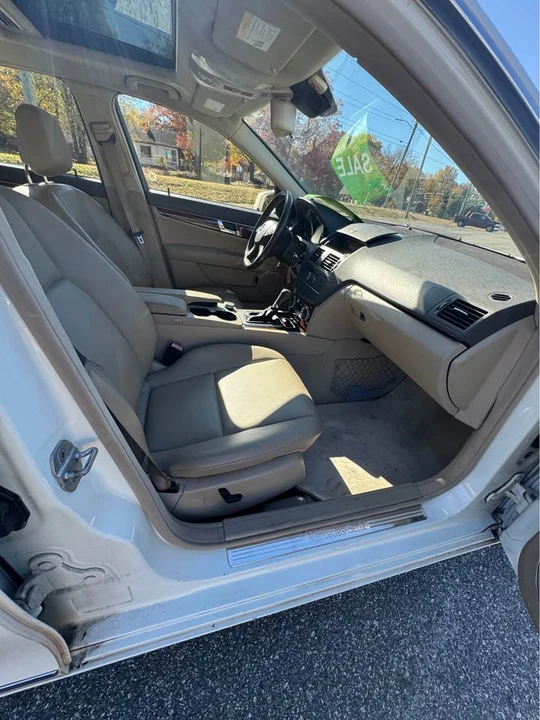 2011 Mercedes-Benz W204 C-Class - Image 14 of 14