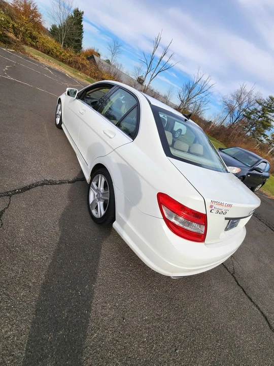 2011 Mercedes-Benz W204 C-Class - Image 6 of 11