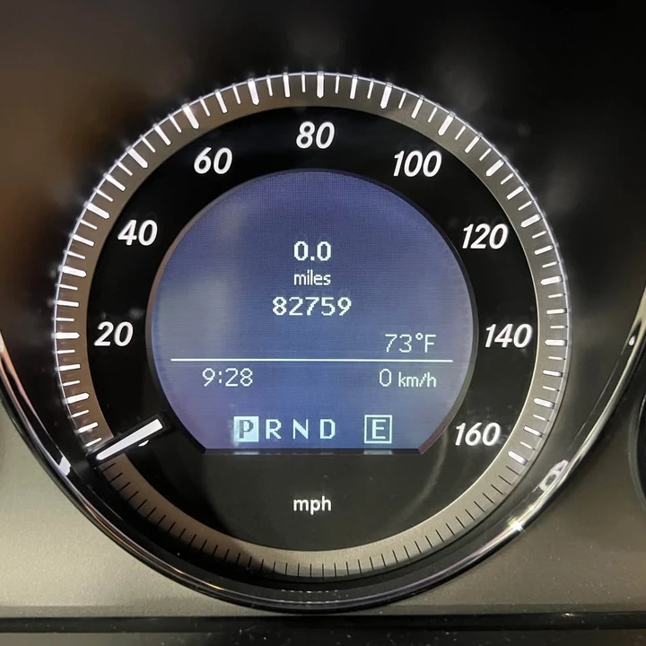 2011 Mercedes-Benz W204 C-Class - Image 10 of 13