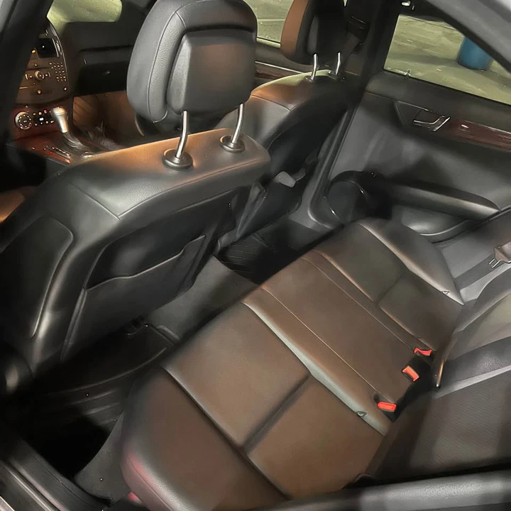 2011 Mercedes-Benz W204 C-Class - Image 8 of 13