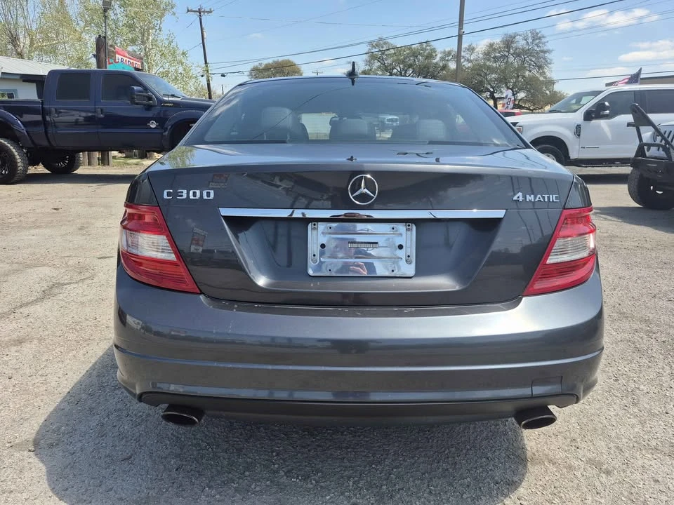2011 Mercedes-Benz W204 C-Class - Image 5 of 11