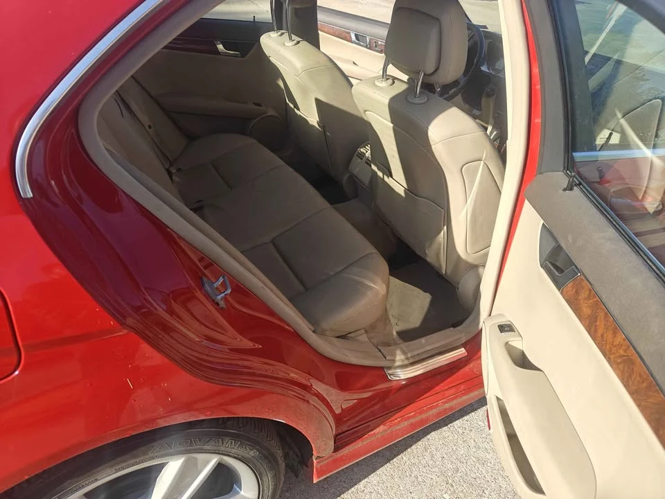 2011 Mercedes-Benz W204 C-Class - Image 3 of 10