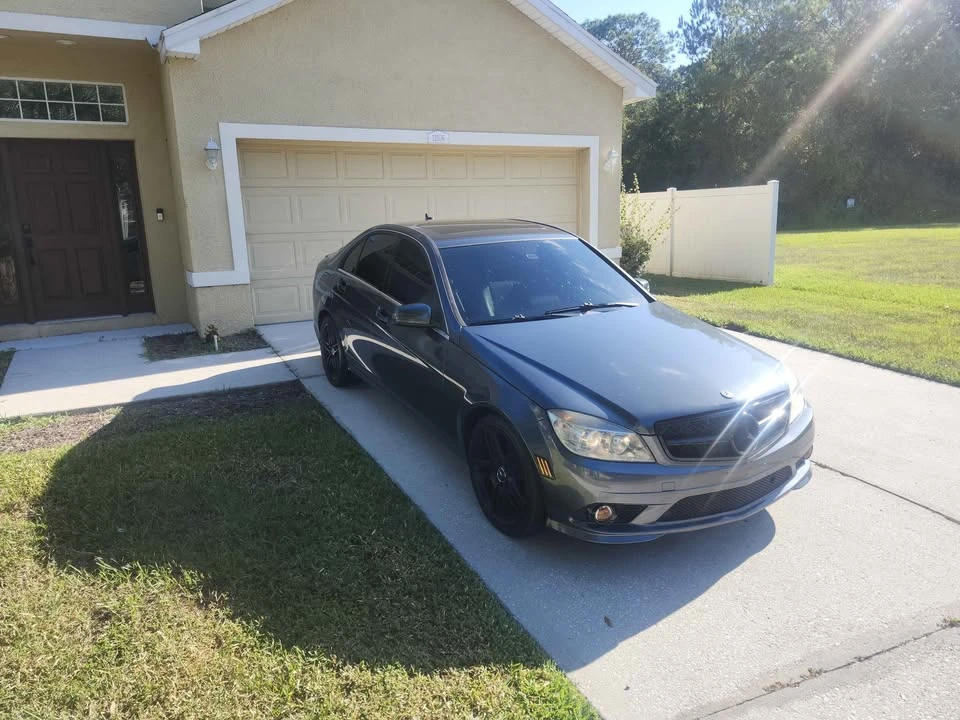 2011 Mercedes-Benz W204 C-Class - Image 2 of 4