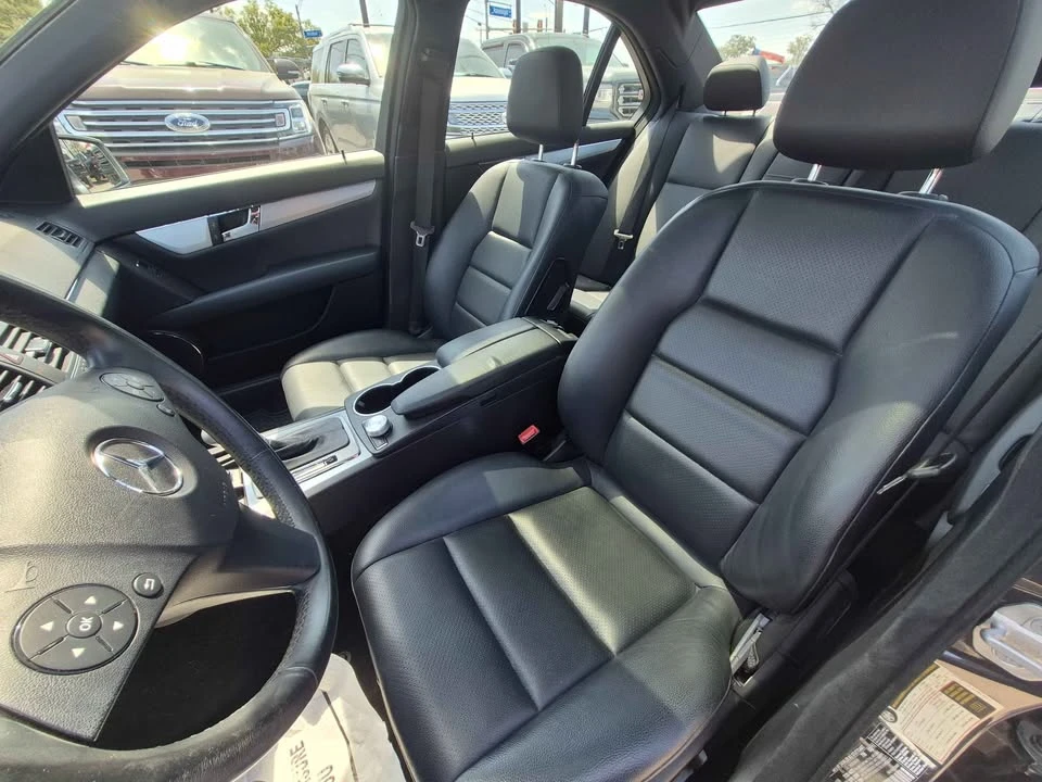 2011 Mercedes-Benz W204 C-Class - Image 7 of 11