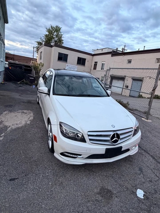 2011 Mercedes-Benz W204 C-Class - Image 3 of 10