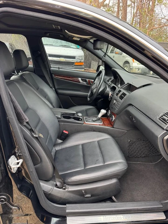 2011 Mercedes-Benz W204 C-Class - Image 11 of 20