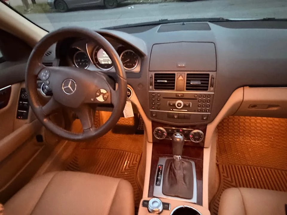 2011 Mercedes-Benz W204 C-Class - Image 9 of 10