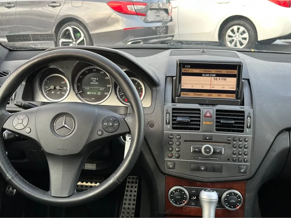 2011 Mercedes-Benz W204 C-Class - Image 18 of 19