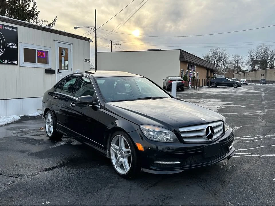 2011 Mercedes-Benz W204 C-Class - Image 2 of 19