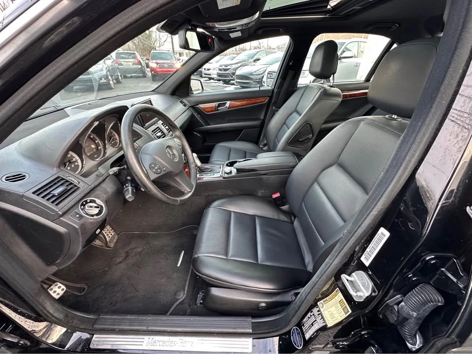 2011 Mercedes-Benz W204 C-Class - Image 10 of 19