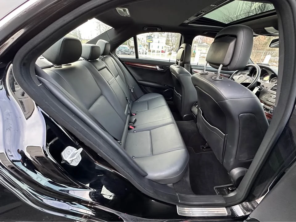 2011 Mercedes-Benz W204 C-Class - Image 14 of 19