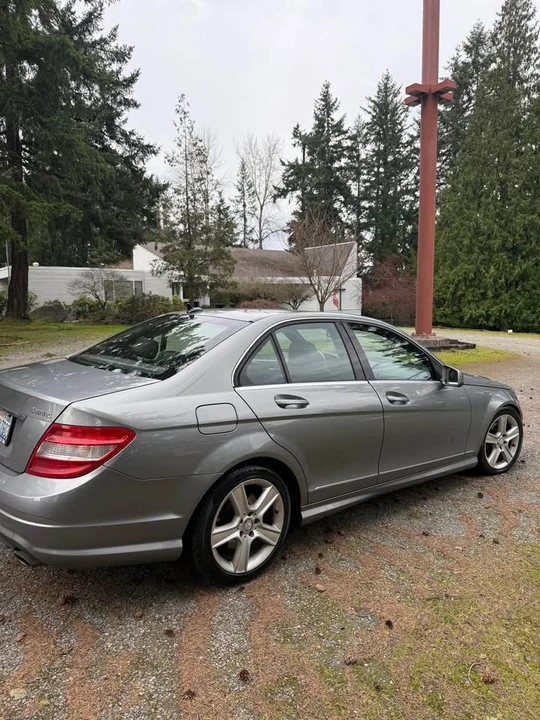 2011 Mercedes-Benz W204 C-Class - Image 5 of 12