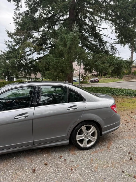 2011 Mercedes-Benz W204 C-Class - Image 3 of 12