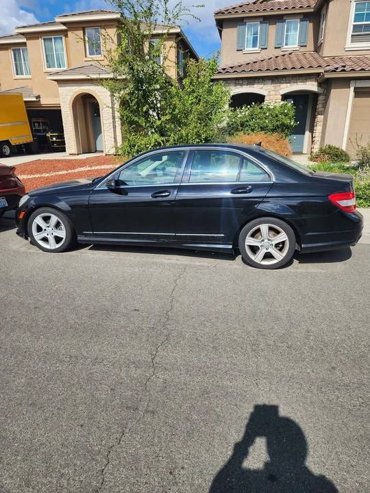 2011 Mercedes-Benz W204 C-Class - Image 3 of 4