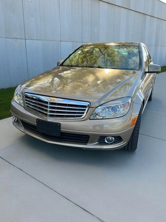 2011 Mercedes-Benz W204 C-Class - Image 3 of 14