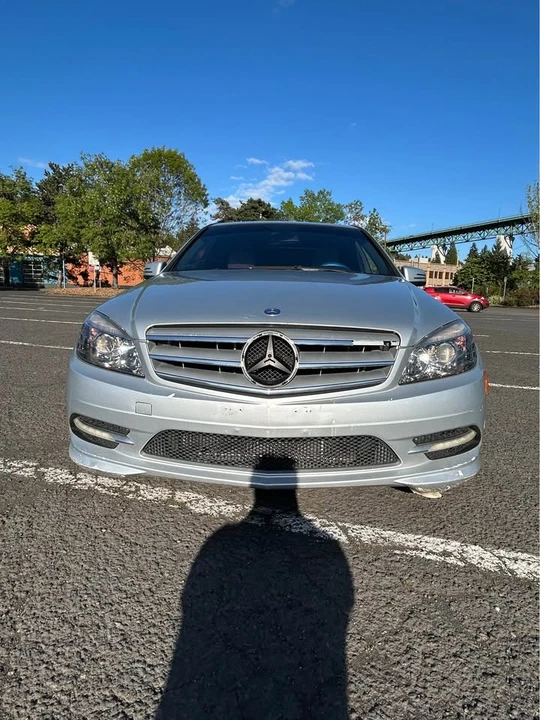 2011 Mercedes-Benz W204 C-Class - Image 4 of 16