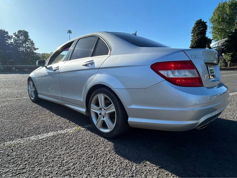 2011 Mercedes-Benz W204 C-Class - Image 6 of 16