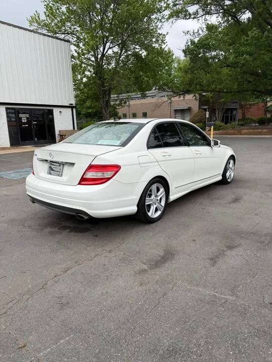 2011 Mercedes-Benz W204 C-Class - Image 6 of 20