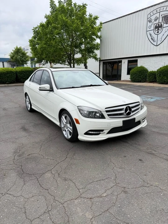 2011 Mercedes-Benz W204 C-Class - Image 4 of 20