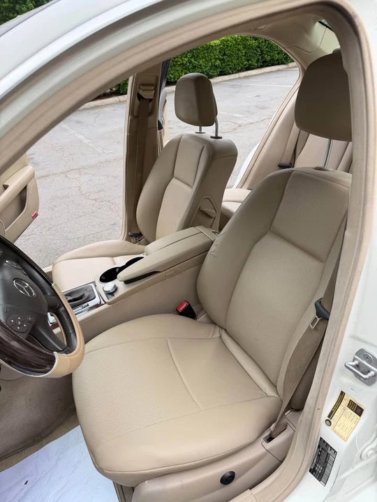 2011 Mercedes-Benz W204 C-Class - Image 15 of 20