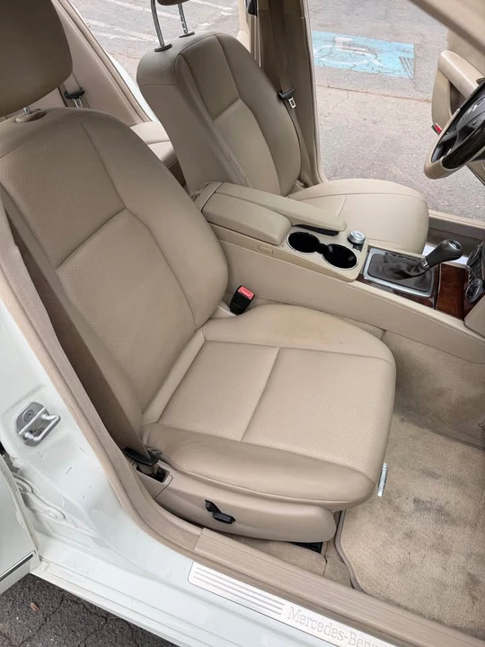 2011 Mercedes-Benz W204 C-Class - Image 14 of 20