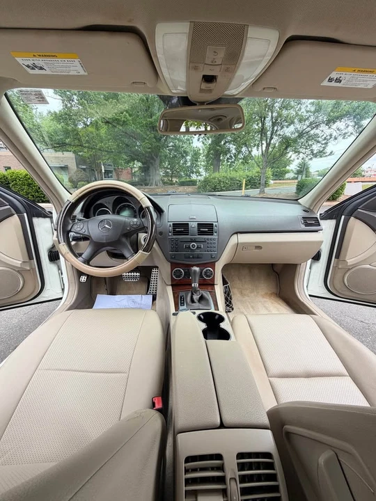 2011 Mercedes-Benz W204 C-Class - Image 16 of 20