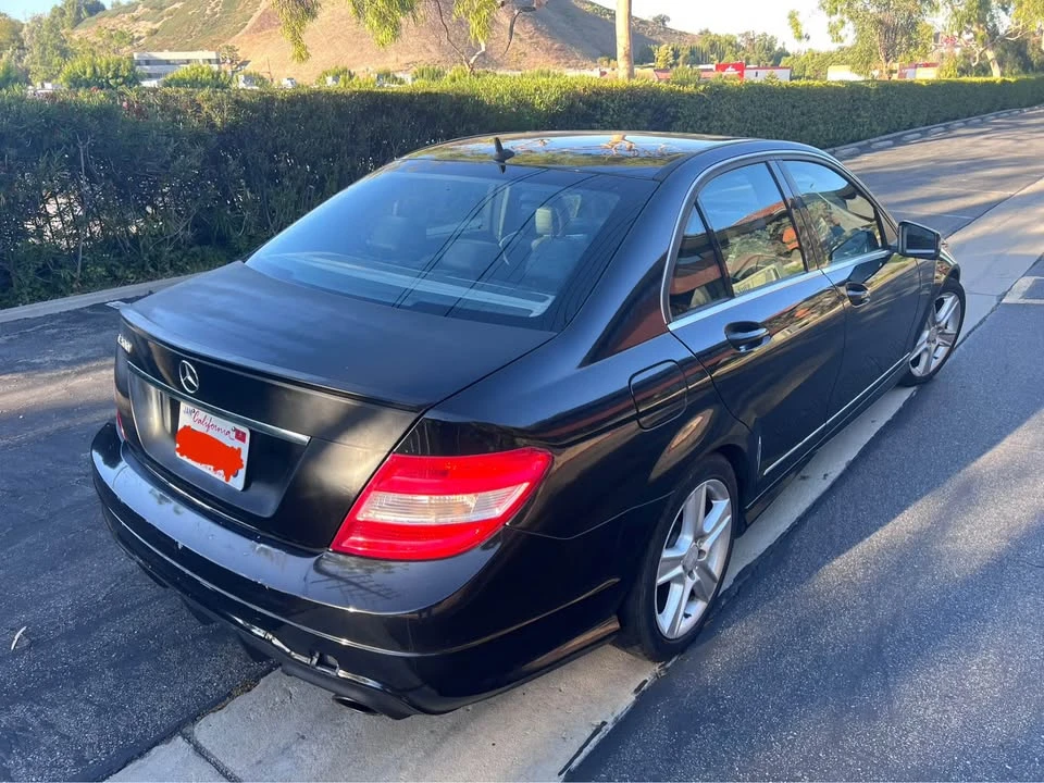 2011 Mercedes-Benz W204 C-Class - Image 3 of 12