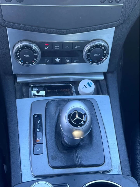 2011 Mercedes-Benz W204 C-Class - Image 12 of 12
