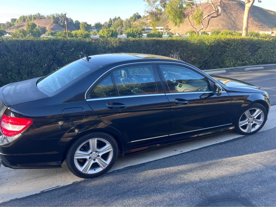 2011 Mercedes-Benz W204 C-Class - Image 6 of 12