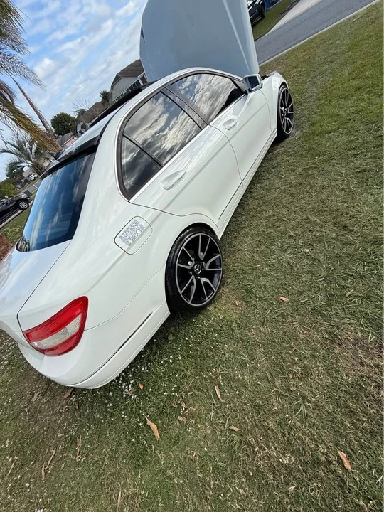 2011 Mercedes-Benz W204 C-Class - Image 6 of 6
