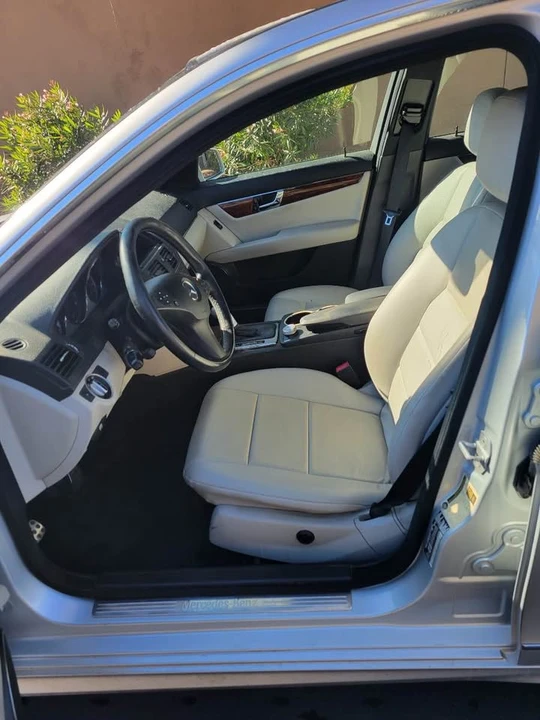 2011 Mercedes-Benz W204 C-Class - Image 15 of 17