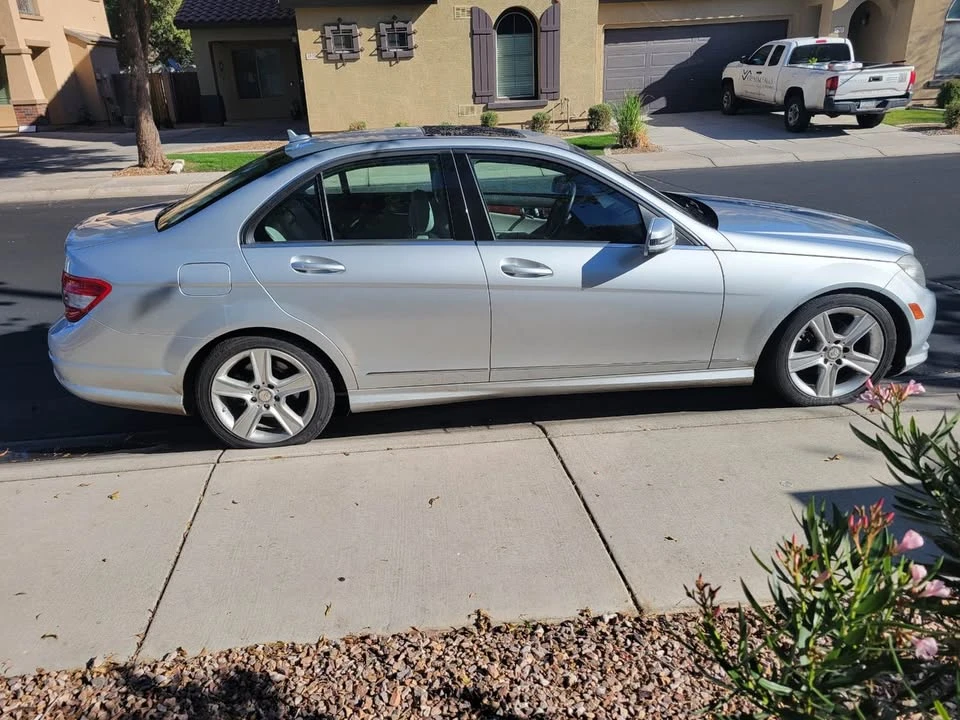 2011 Mercedes-Benz W204 C-Class - Image 9 of 17
