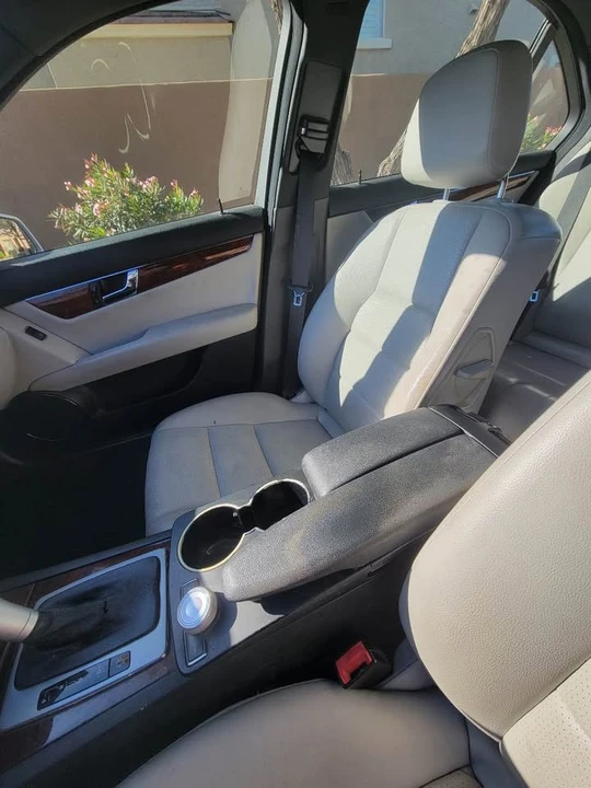 2011 Mercedes-Benz W204 C-Class - Image 14 of 17