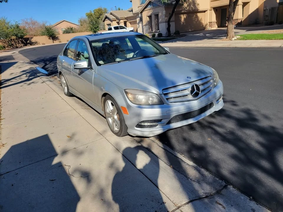 2011 Mercedes-Benz W204 C-Class - Image 4 of 17