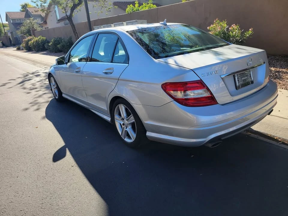2011 Mercedes-Benz W204 C-Class - Image 6 of 17