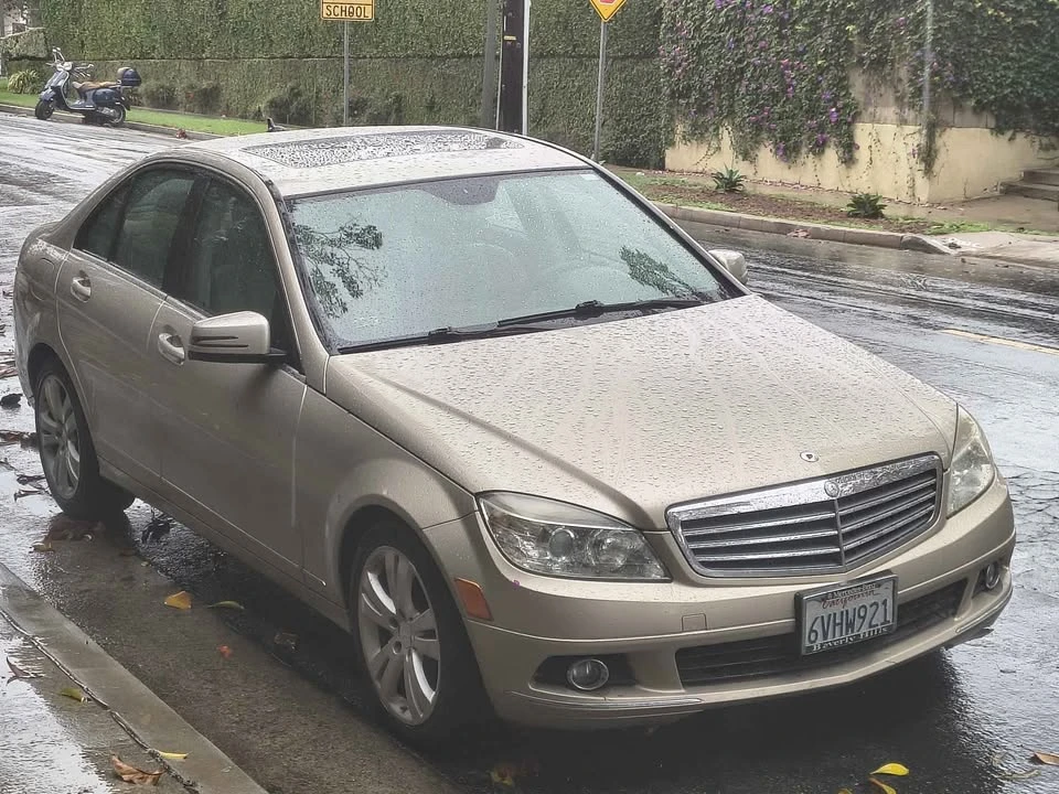 2011 Mercedes-Benz W204 C-Class - Image 2 of 5