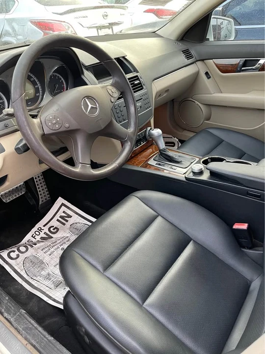 2011 Mercedes-Benz W204 C-Class - Image 3 of 5