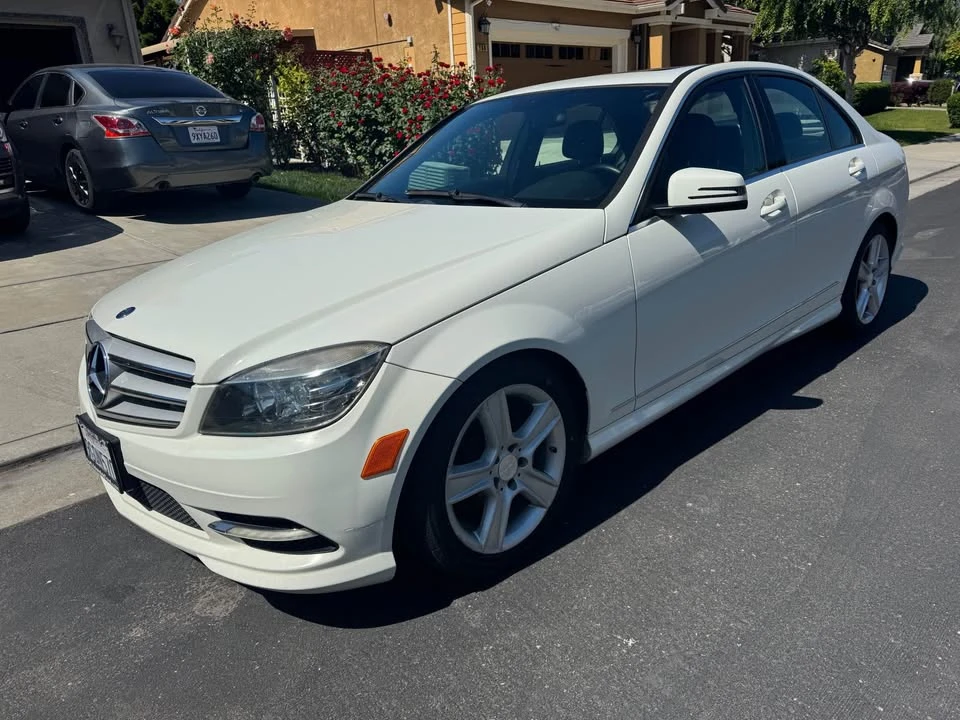 2011 Mercedes-Benz W204 C-Class - Image 3 of 11