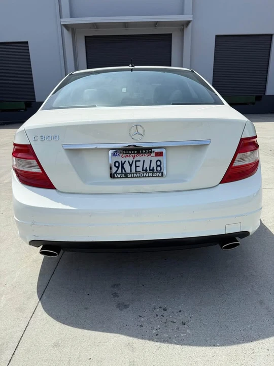 2011 Mercedes-Benz W204 C-Class - Image 5 of 11