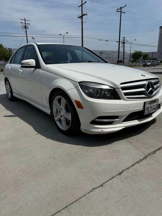 2011 Mercedes-Benz W204 C-Class - Image 2 of 11