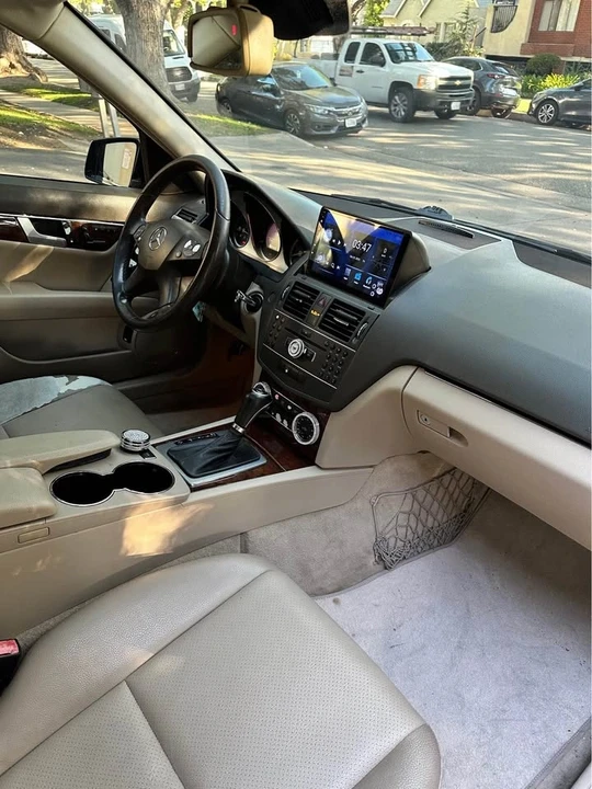 2011 Mercedes-Benz W204 C-Class - Image 14 of 15