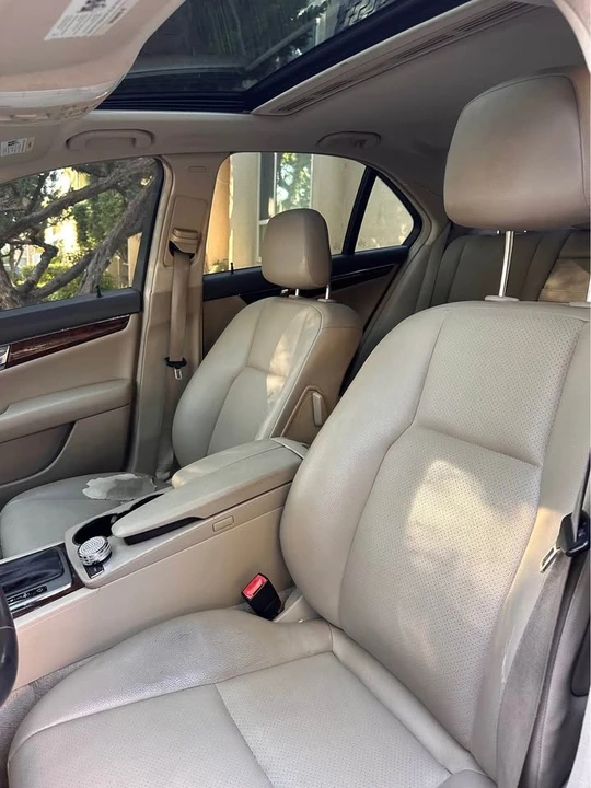 2011 Mercedes-Benz W204 C-Class - Image 13 of 15