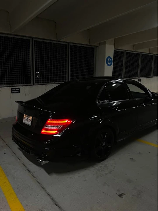 2011 Mercedes-Benz W204 C-Class - Image 2 of 7