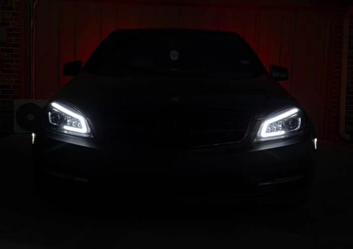 2011 Mercedes-Benz W204 C-Class - Image 10 of 12