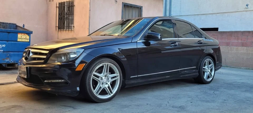 2011 Mercedes-Benz W204 C-Class - Image 2 of 7