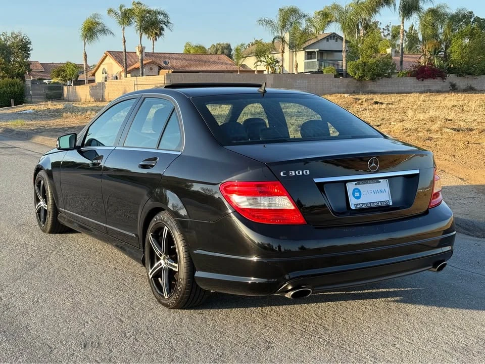 2011 Mercedes-Benz W204 C-Class - Image 3 of 12