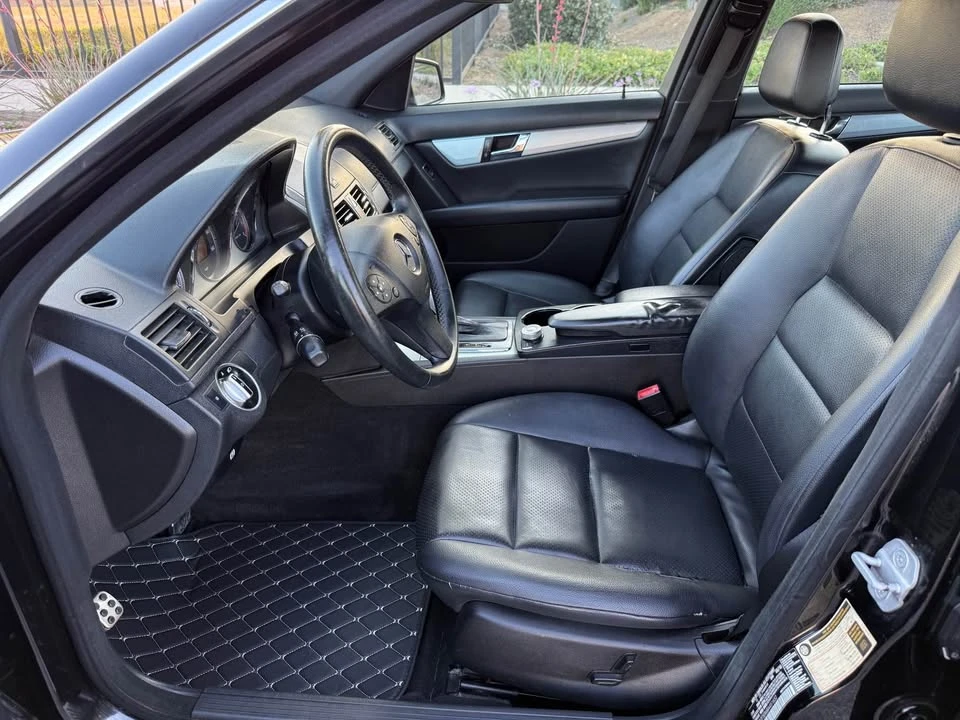 2011 Mercedes-Benz W204 C-Class - Image 8 of 12