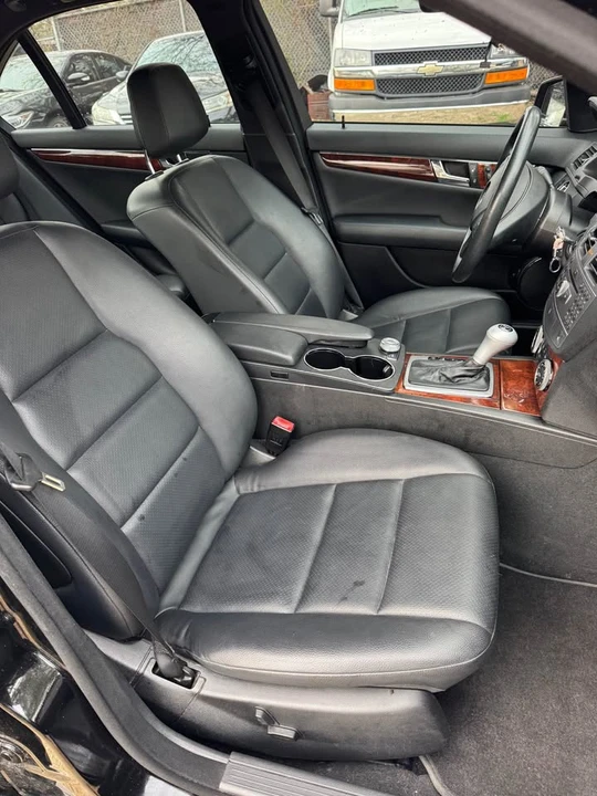 2011 Mercedes-Benz W204 C-Class - Image 12 of 18