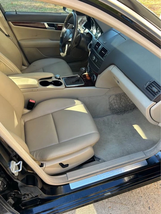 2011 Mercedes-Benz W204 C-Class - Image 5 of 6